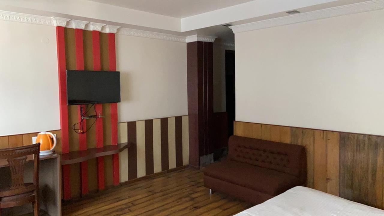 Hotel Berries Ґанґток Екстер'єр фото